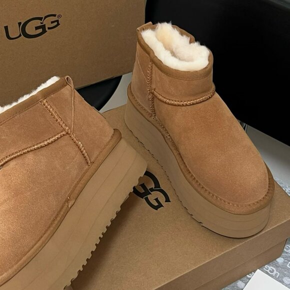 UGG Australia Classic Ultra Mini Platform Boots - Picture 2 of 7